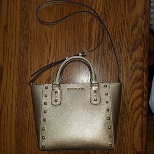 NWT Michael Kors MK Crossbody purse, Gold